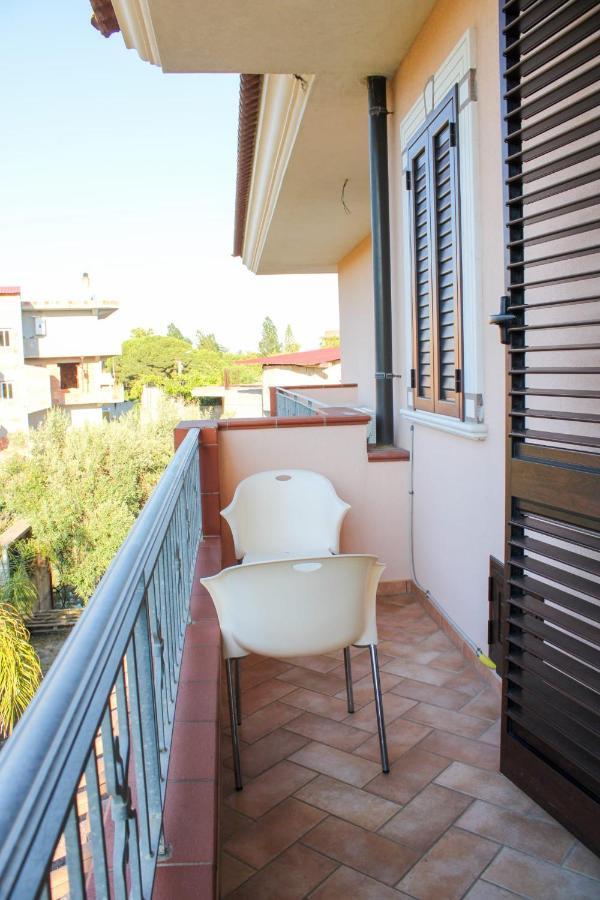 Magna Grecia B&B E Appartamenti เคาโลเนียมารินา ภายนอก รูปภาพ