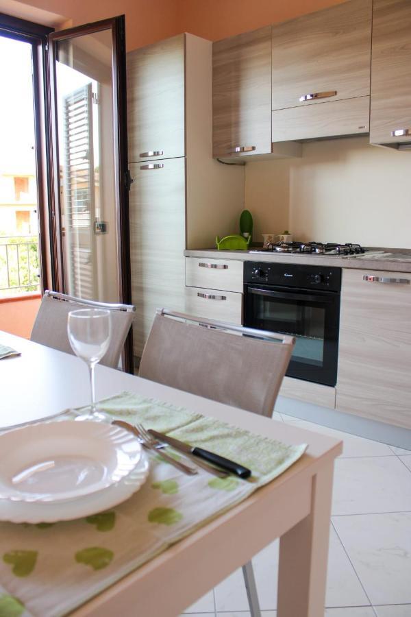 Magna Grecia B&B E Appartamenti เคาโลเนียมารินา ภายนอก รูปภาพ