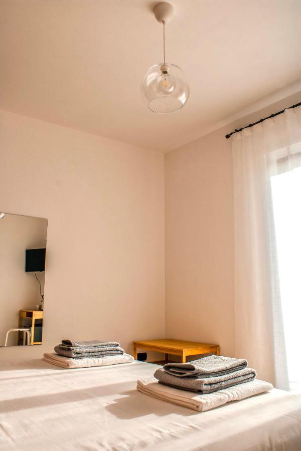 Magna Grecia B&B E Appartamenti เคาโลเนียมารินา ภายนอก รูปภาพ