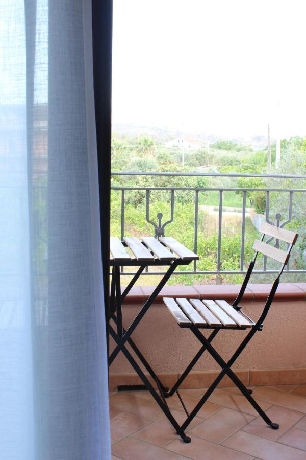 Magna Grecia B&B E Appartamenti เคาโลเนียมารินา ภายนอก รูปภาพ