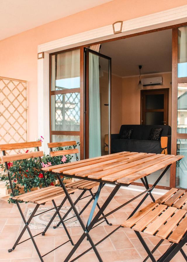 Magna Grecia B&B E Appartamenti เคาโลเนียมารินา ภายนอก รูปภาพ